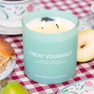 Jill & Ally | "Treat Yourself" Crystal Manifestation Candle